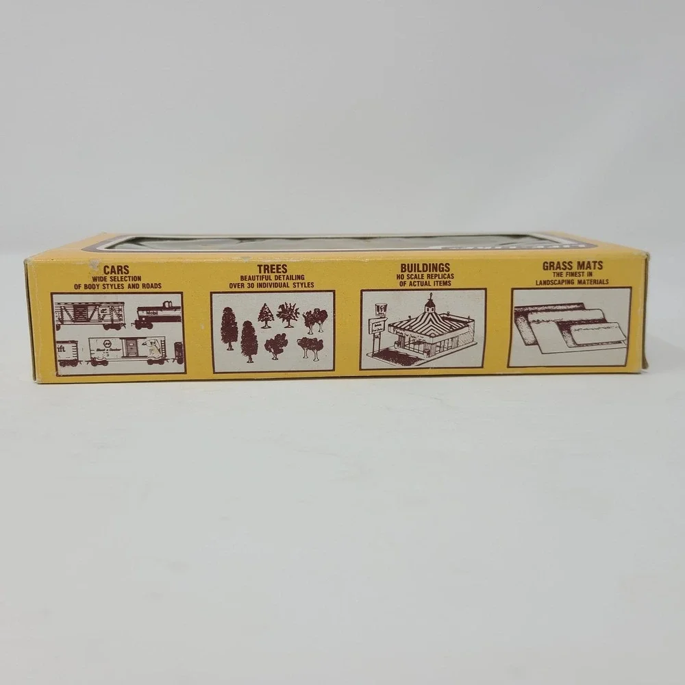 NIB Life-Like Train Car #8573 HO Scale Yellow Coal Hopper 1970s/80s New In Box